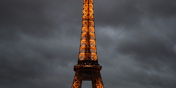 3903x5853 Eiffel Tower At Night Photos, Download Free Eiffel Tower At Night Stock  Photos & HD Images