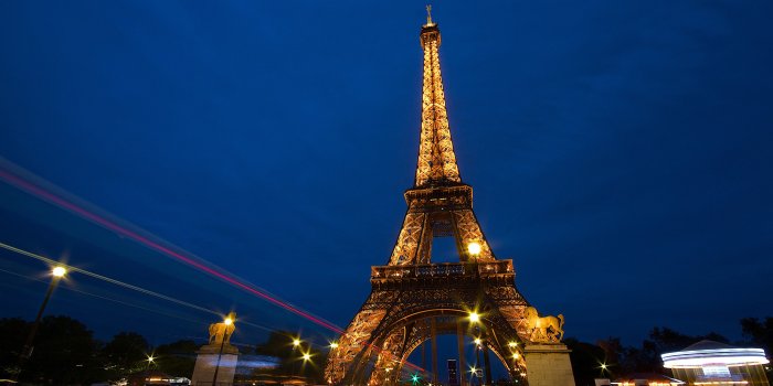 2048x1323 Eiffel Tower Wallpaper HD - PixelsTalk.Net