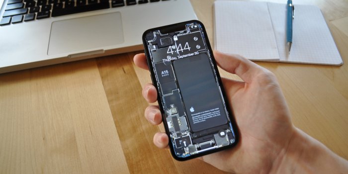 4288x2412 iPhone 13 and iPhone mini Teardown Wallpapers | iFixit News