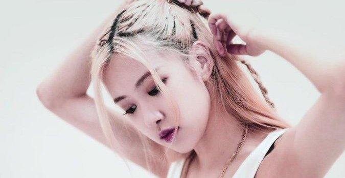 675x1200 Blackpink Rose Phone Wallpapers