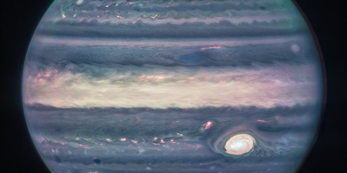 1280x1024 Jupiter Showcases Auroras, Hazes (NIRCam Closeup) | ESA/Webb