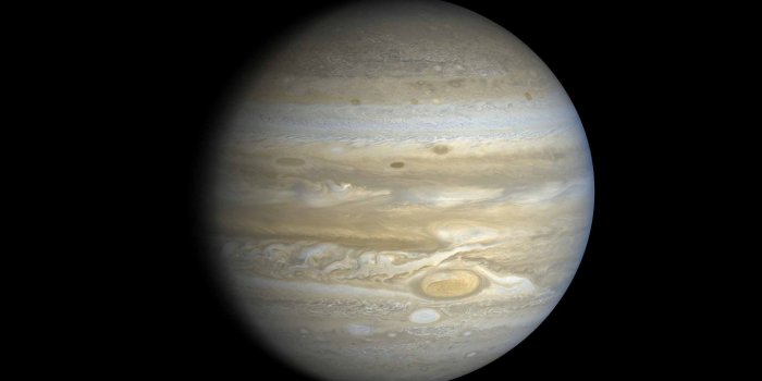 2560x1600 The Jupiter MacBook Air Wallpaper Download | AllMacWallpaper
