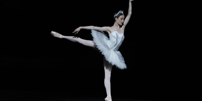 2880x1800 HD Ballerina Wallpaper - PixelsTalk.Net