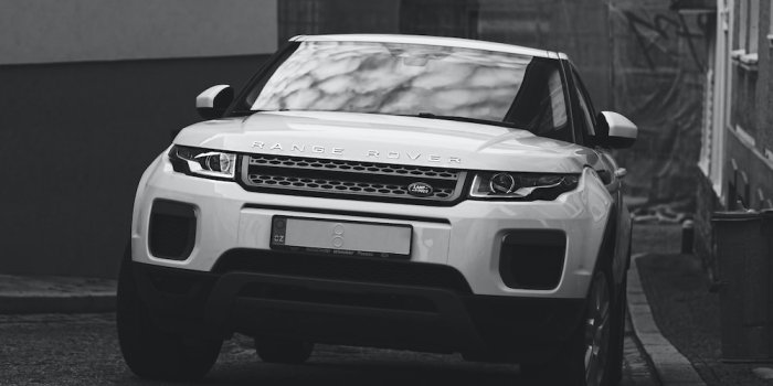 1000x1250 1500+ Range Rover Pictures | Download Free Images on Unsplash