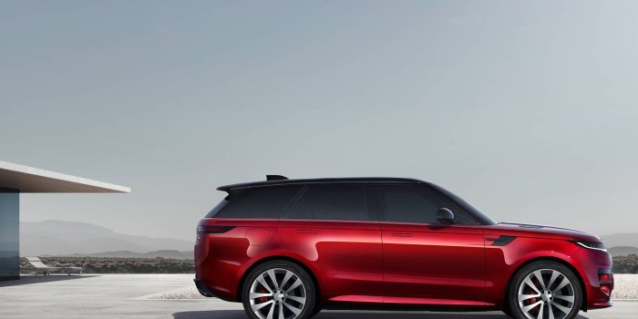 2167x1328 2023 Range Rover Sport exemplifies modern sporting luxury | Wallpaper
