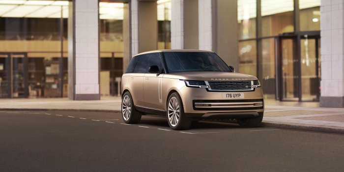 8239x5050 2022 Range Rover is an architectural powerhouse | Wallpaper
