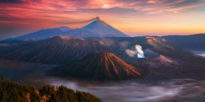 1920x1350 nature, Landscape, Mountain, Volcano, Indonesia, Sunrise, Mist Wallpapers  HD / Desktop and Mobile Backgrounds
