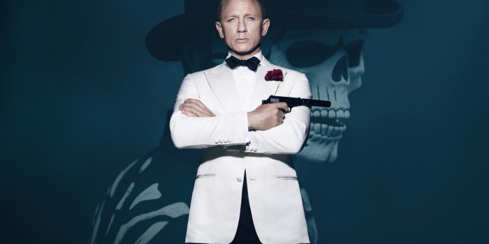 1332x850 Wallpaper Action, Red, Gun, Daniel Craig, 007, Sake, White, James, Roses,  Boy, James Bond, Year, EXCLUSIVE, 20th Century Fox, Walther, Face images  for desktop, section фильмы - download