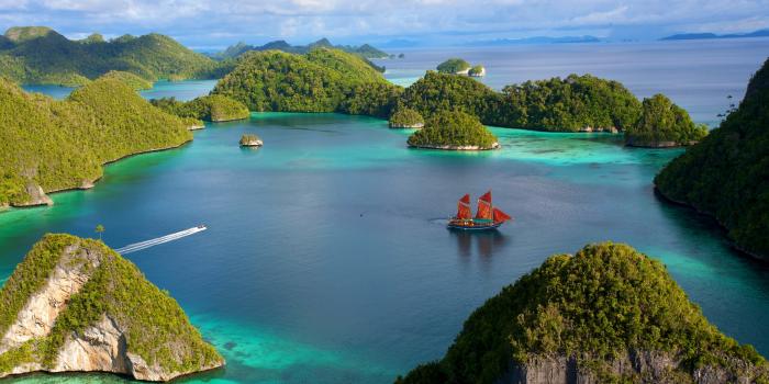 3840x2160 Wallpaper Danau Toba, 4k, HD wallpaper, Indonesia, sailing ship, rocks,  sea, ocean, lake, water, sea, clouds, nature, Nature #1044