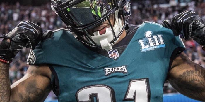 1067x1897 On Philadelphia Eagles Twitter page under 