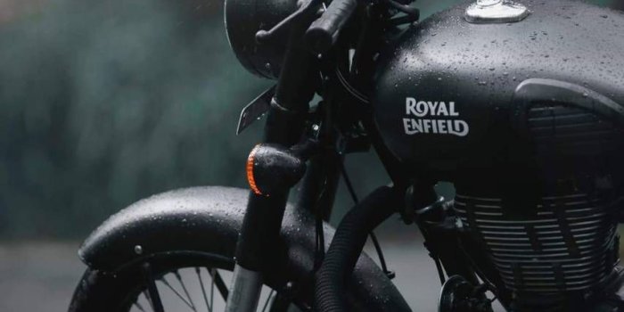 853x1280 Download Royal Enfield Wallpaper by AthulPRavi - 90 - Free on ZEDGE™ now.  Browse millions of p… | Royal enfield wallpapers, Royal enfield, Bullet  bike royal enfield