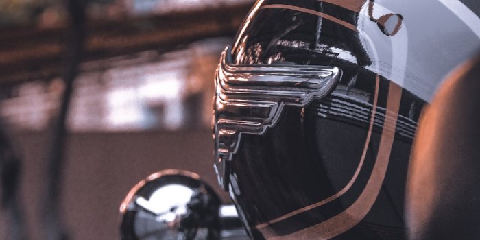 1000x1780 500+ Royal Enfield Wallpapers [HD] | Download Free Images & Stock Photos On  Unsplash