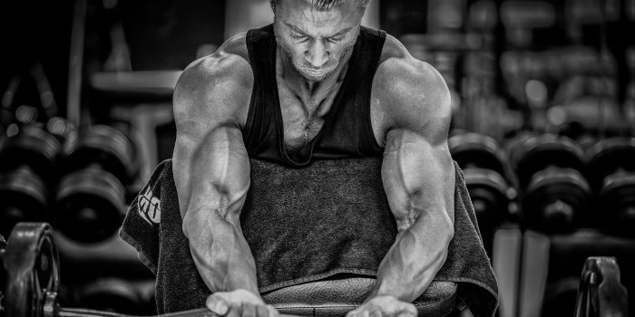 2880x1800 Wallpaper 4k bodybuilding, bodybuilder, muscle, rod 4k Wallpaper