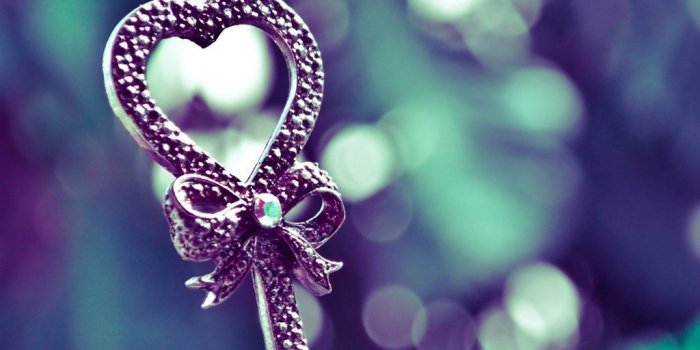 1024x1024 Sweet love creative iPad mini wallpapers 1024x1024 (05) - Jeff's Blog