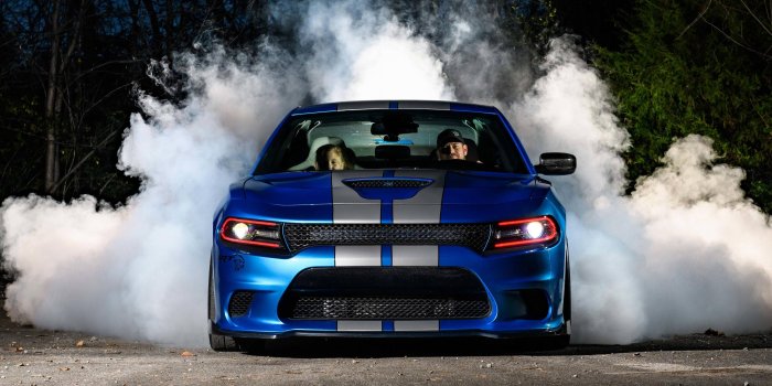 3500x2333 Charger Burnout, HD Cars, 4k Wallpapers, Images, Backgrounds, Photos and  Pictures