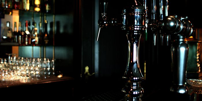 2560x1920 Bar Wallpapers HD - PixelsTalk.Net