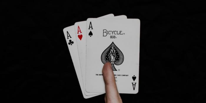 1000x1500 500+ Playing Card Pictures [HQ] | Download Free Images on Unsplash