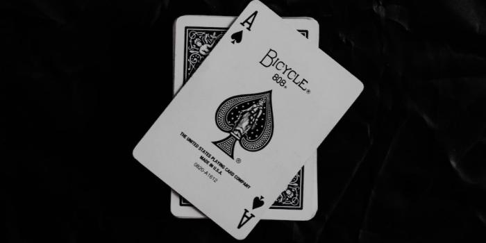 1000x1500 500+ Playing Card Pictures [HQ] | Download Free Images on Unsplash