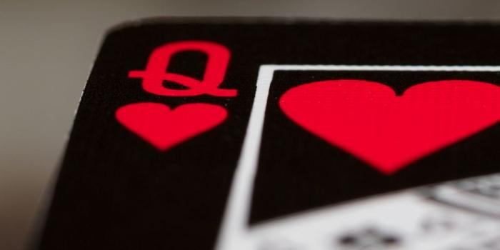 800x1200 Download wallpaper 800x1200 queen, playing card, card, game iphone 4s/4 for  parallax hd background