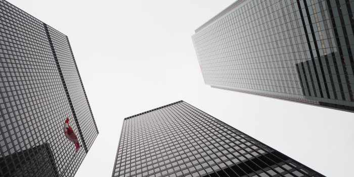 4608x2592 Overcoming the data challenges in financial services reporting and analysis