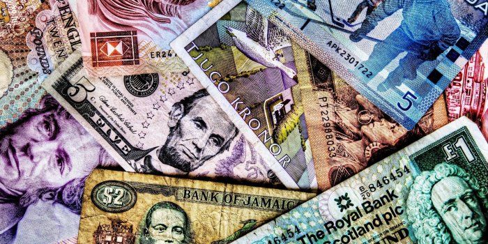 2560x1600 48+] Wallpaper of Money - WallpaperSafari