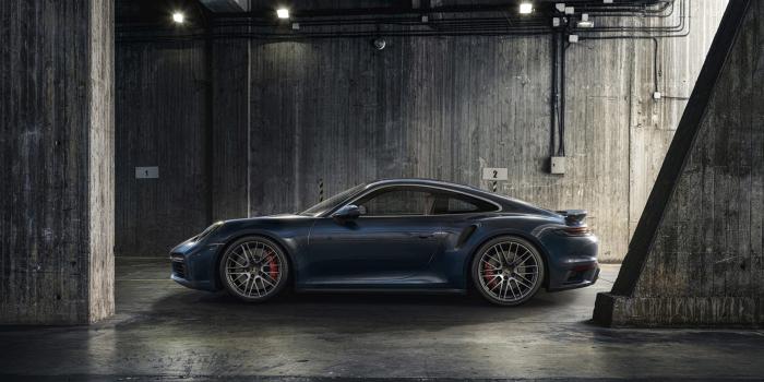 2560x1440 Porshe 2021 911 Turbo Wallpapers