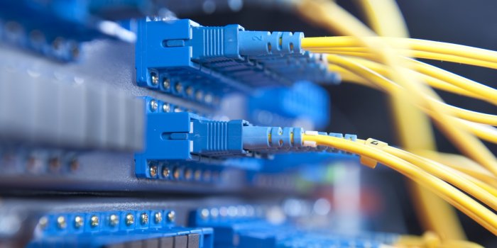 2560x1440 Full HD data center wallpaper