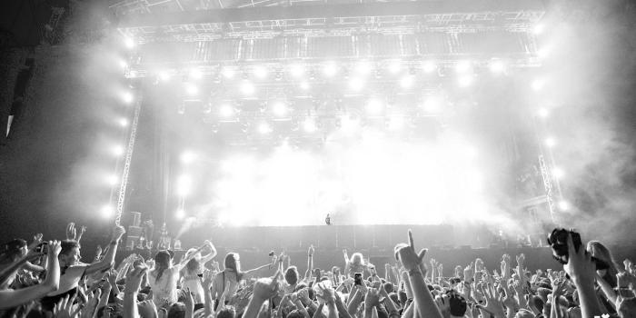 1920x1200 46+] Rock Concert Wallpaper - WallpaperSafari