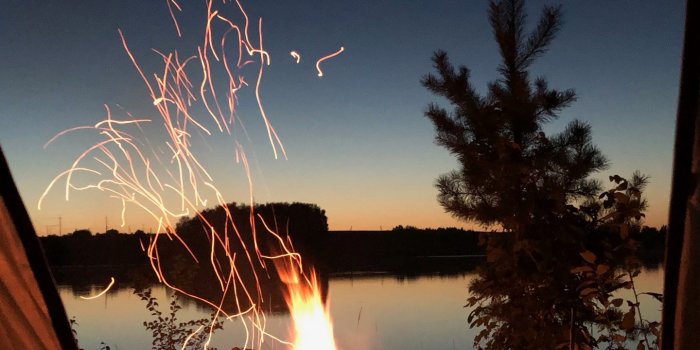 1440x2560 291978 Camping, Tent, Bonfire, Heat, Fire, HTC U11 wallpaper full hd,  1440x2560 - Rare Gallery HD Wallpapers