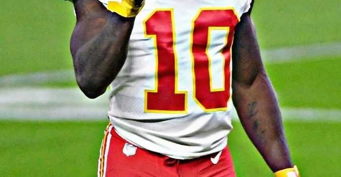 676x1200 Cool Tyreek Hill Wallpaper 7 | Kc chiefs football, Nfl football art,  Football helmets