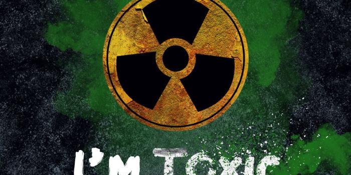 1080x1920 I'm Toxic | I'm toxic, Erotic quotes, Scary wallpaper