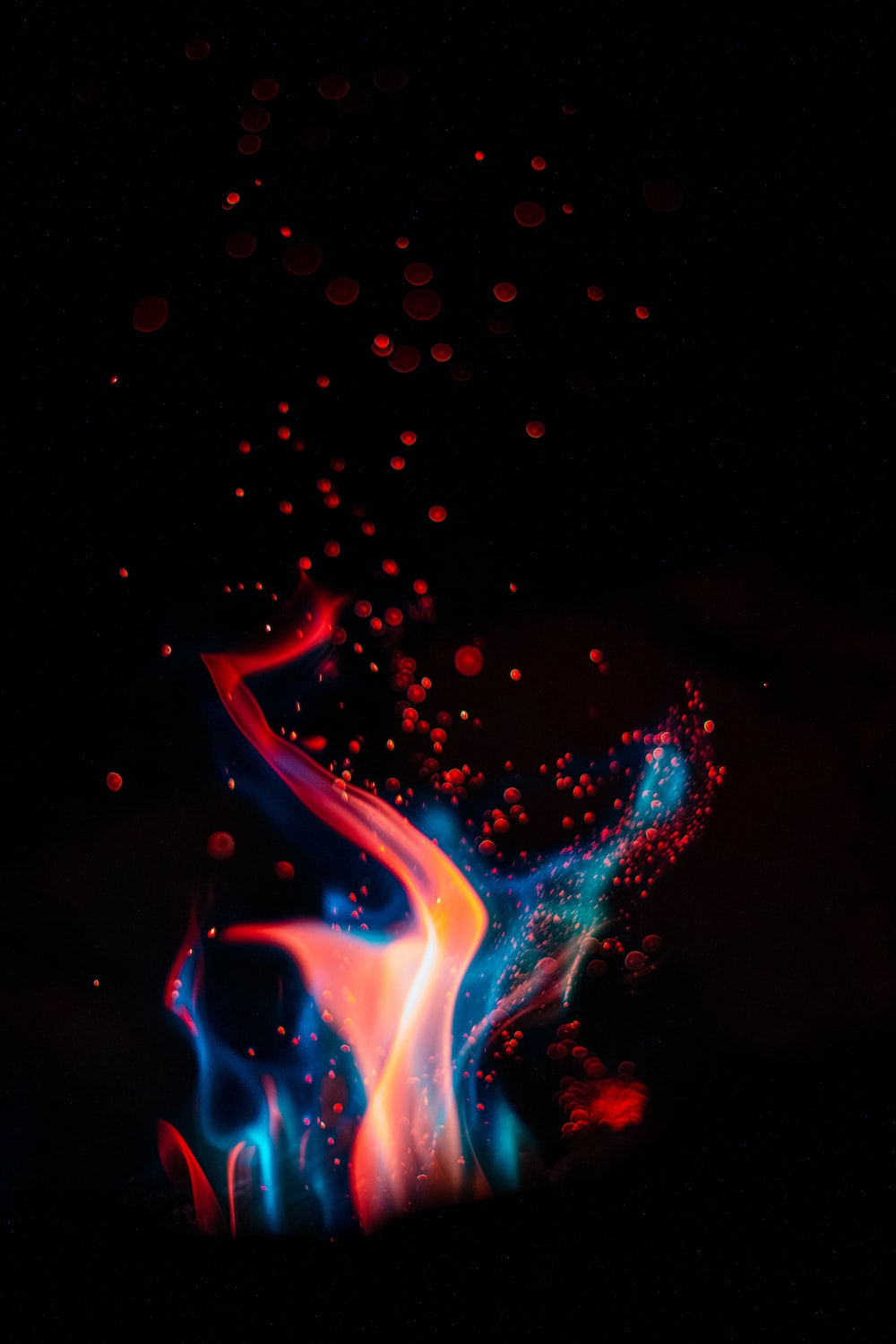 1000x1500 red and blue fire digital wallpaper photo – Free Fire Image on Unsplash