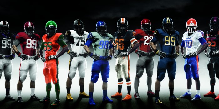 2880x1800 American Football Players MacBook Air Wallpaper Download | AllMacWallpaper