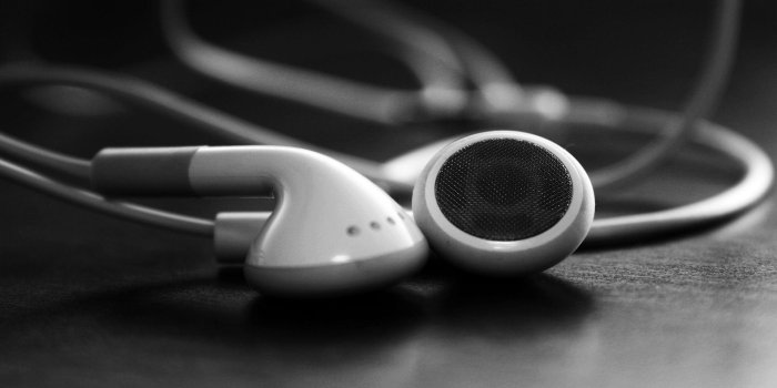 1920x1080 Headset Wallpapers