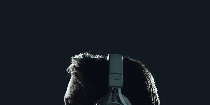 2160x3840 Side View Of A Man With Headphones · Free Stock Photo