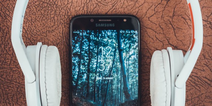 3358x5037 Headphones Photos, Download Free Headphones Stock Photos & HD Images