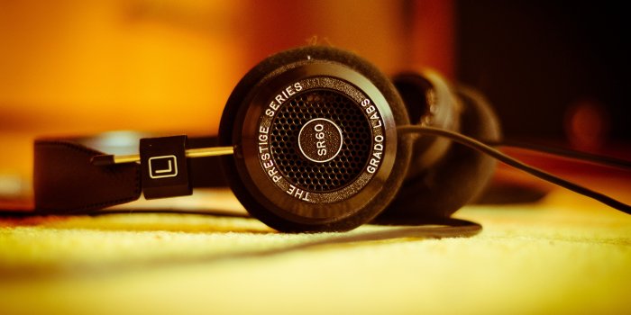 2560x1600 Headphones Wallpaper #6798109