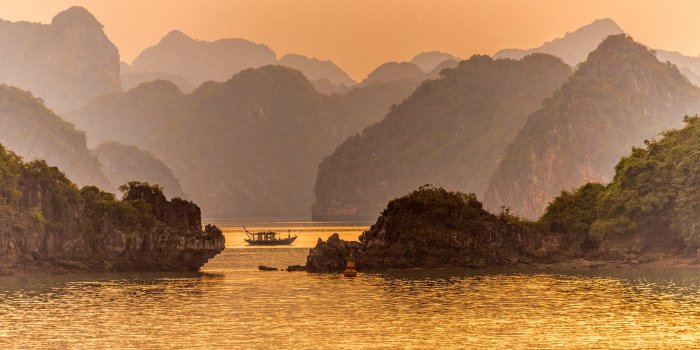 1920x1080 Sunset in Halong Bay, Vietnam [1920x1080] : r/wallpapers
