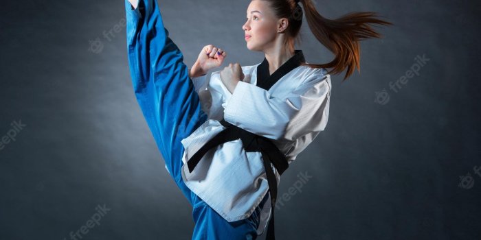 1378x2000 Karate Woman Images - Free Download on Freepik
