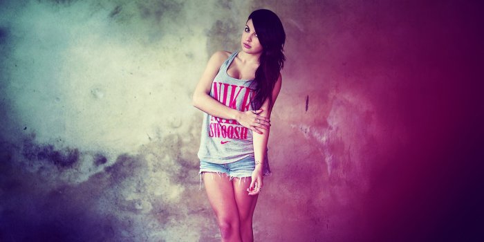 1920x1080 4597405 model, looking at viewer, women, brunette, Nike, jean shorts - Rare  Gallery HD Wallpapers
