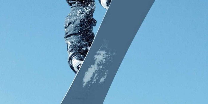 1125x2436 Snowboarding Wallpaper - iXpap | Snowboarding wallpaper, Snowboarding  photography, Snowboarding style