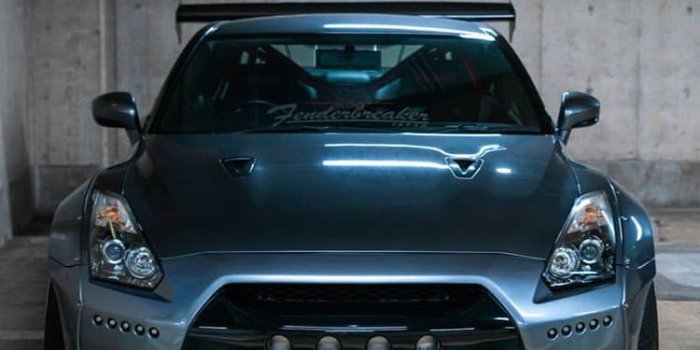 750x1334 Nissan GT-R (R35)