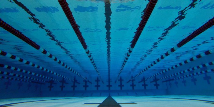 2000x1260 Swimming Wallpapers - Top Free Swimming Backgrounds - WallpaperAccess