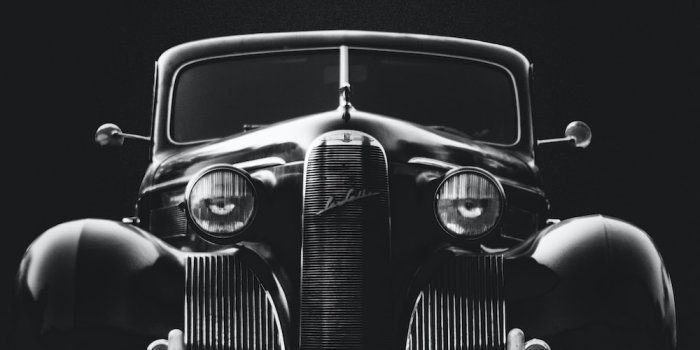 1000x1680 100+ Old Car Pictures | Download Free Images on Unsplash