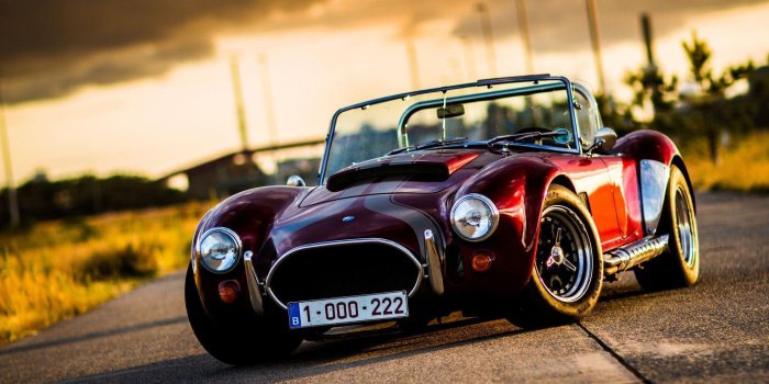 2048x1336 Vintage Car HD Wallpapers