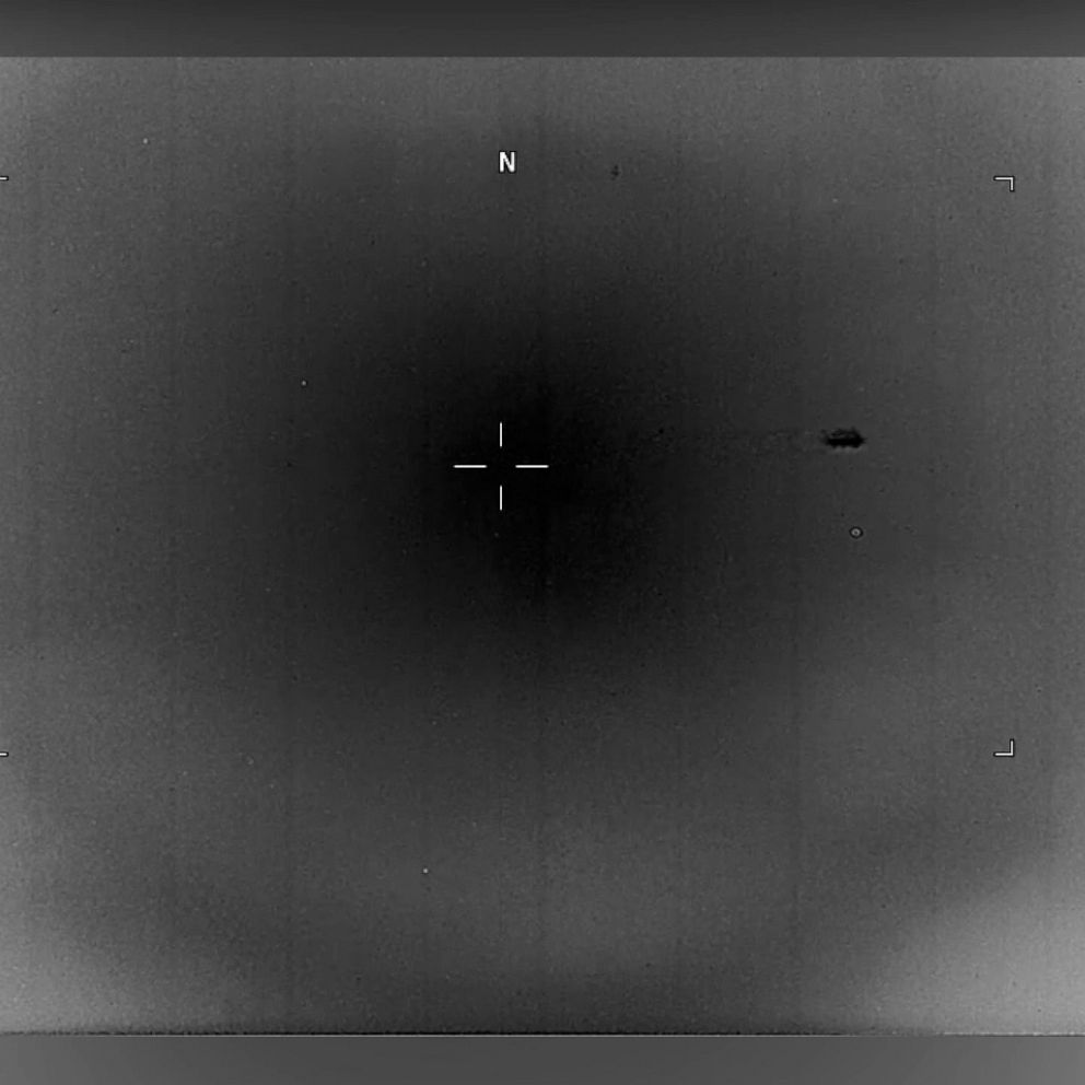 992x992 Pentagon's 'UFO' tracking efforts still find no alien origins - ABC News