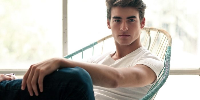 2560x1600 Cute Guy Wallpapers - Top Free Cute Guy Backgrounds - WallpaperAccess