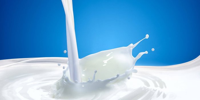 1920x1280 Download Pouring Milk Liquid Creating Splash And Ripples Wallpaper |  Wallpapers.com