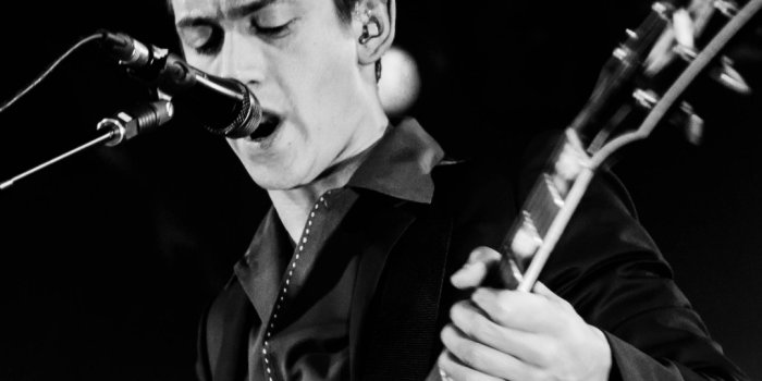 1080x1920 Arctic Monkeys Phone Wallpaper