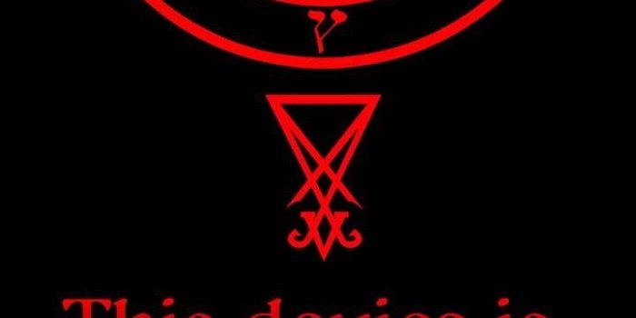 720x1560 Brandy Jackson on Satanism | Edgy wallpaper, Iphone wallpaper  landscape, Goth wallpaper